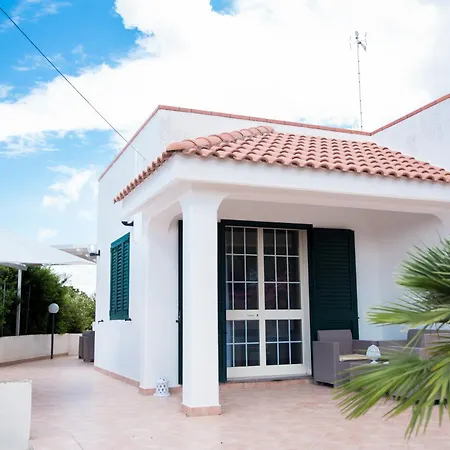 Li Pumi Bed and Breakfast Alliste
