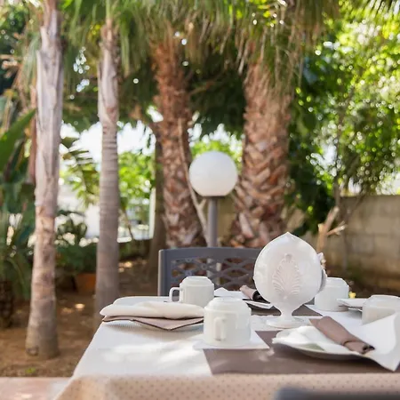 Li Pumi Bed & Breakfast *