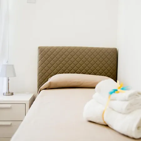 Bed & Breakfast Li Pumi Alliste
