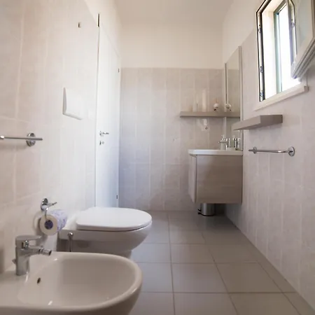 Li Pumi Bed & Breakfast *